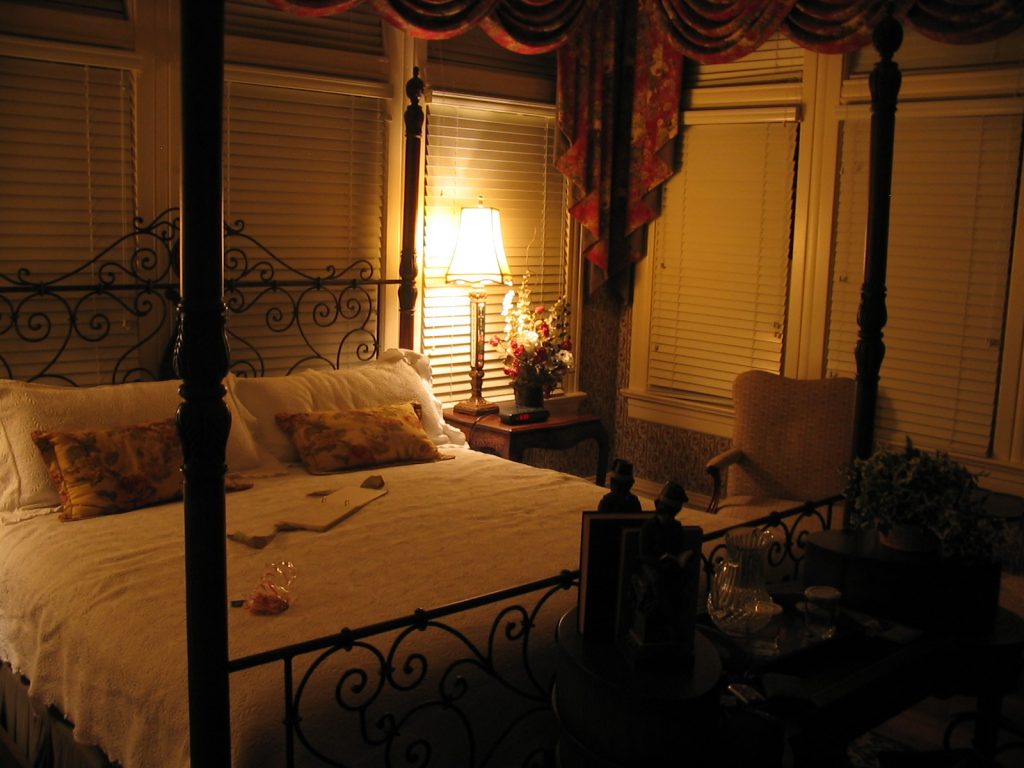 Vacations in the Cold Warm Romantic Room
