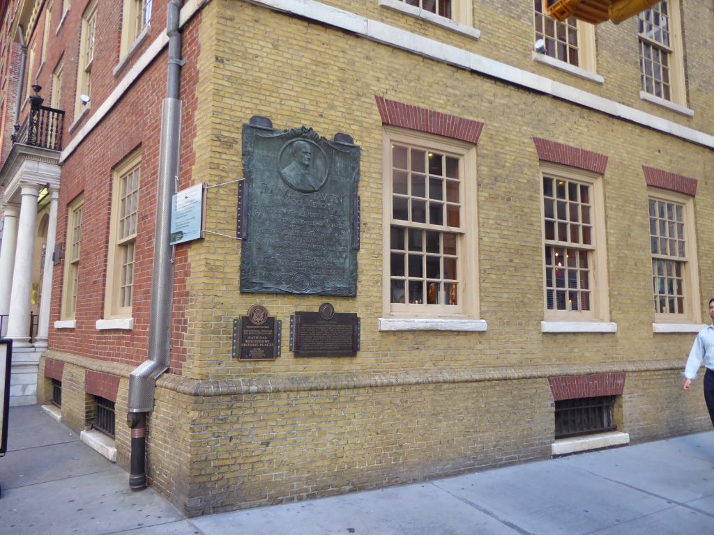 Front of Fraunces Tavern