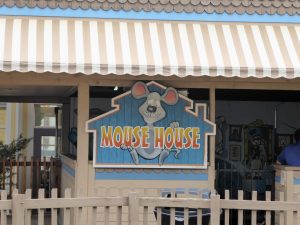 Ultimate Guide to Elitch Gardens Mouse House