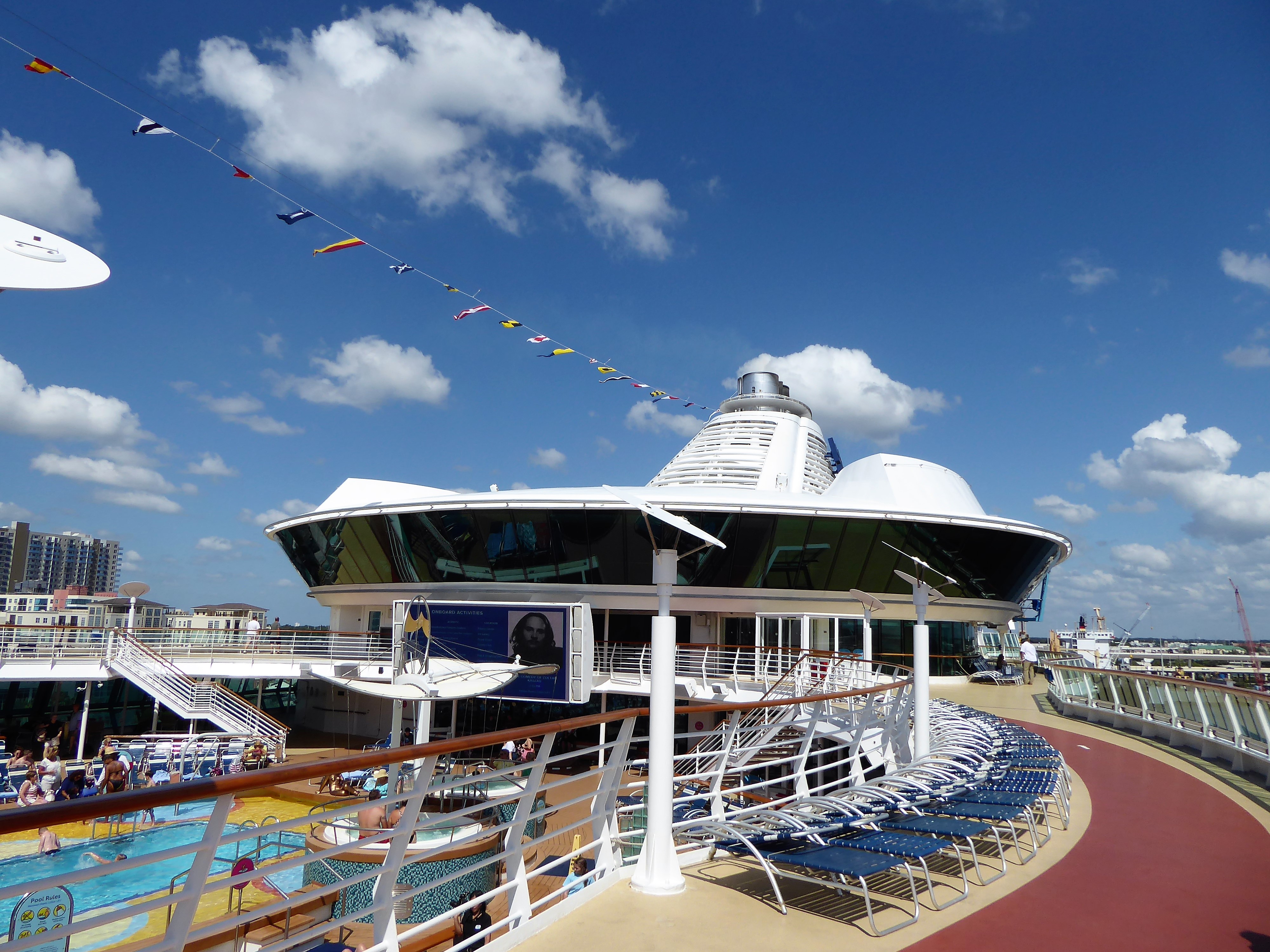 Brilliance of the Seas Pool