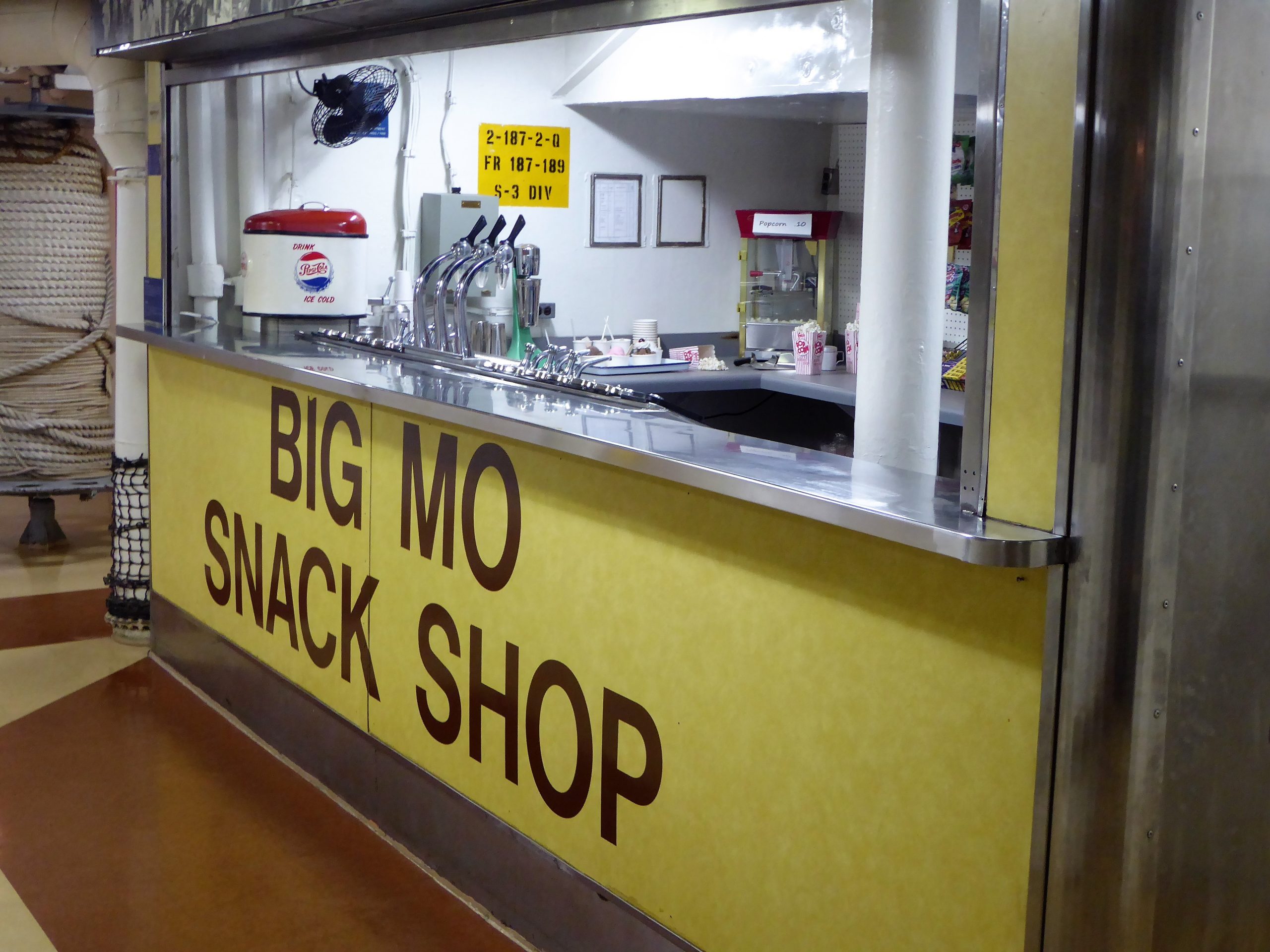 Big Mo Snack Shop